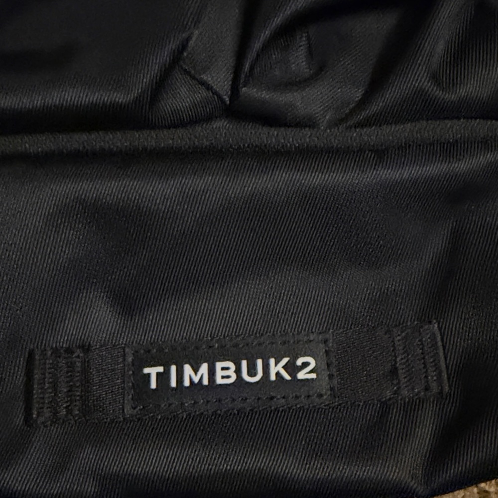 Timbuk2 Black Vapor Sling Crossbody Bag - Picture 2 of 8